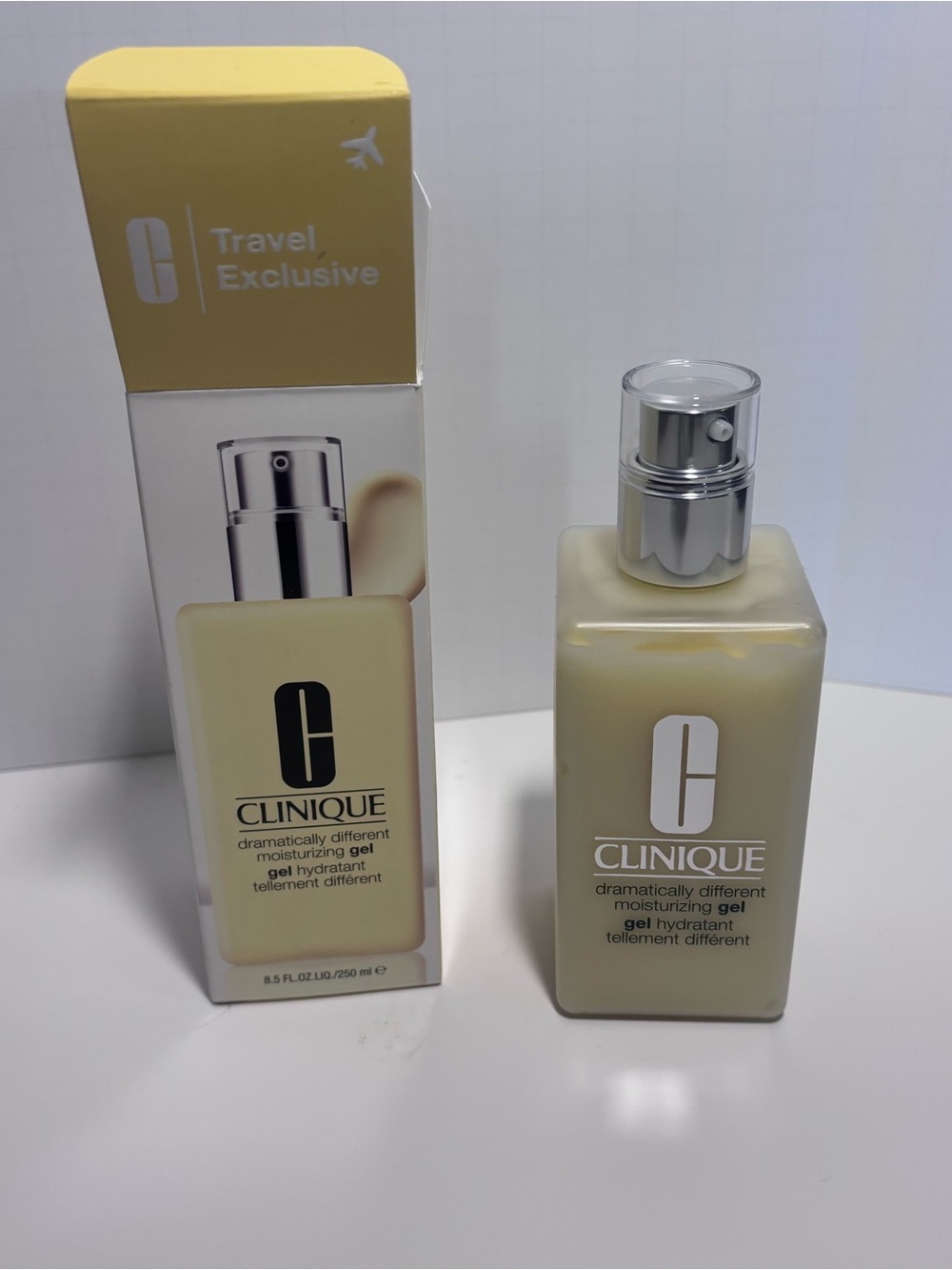 Clinique Dramatically Different Moisturizing Gel -New in Box-Never used - Picture 3 of 3